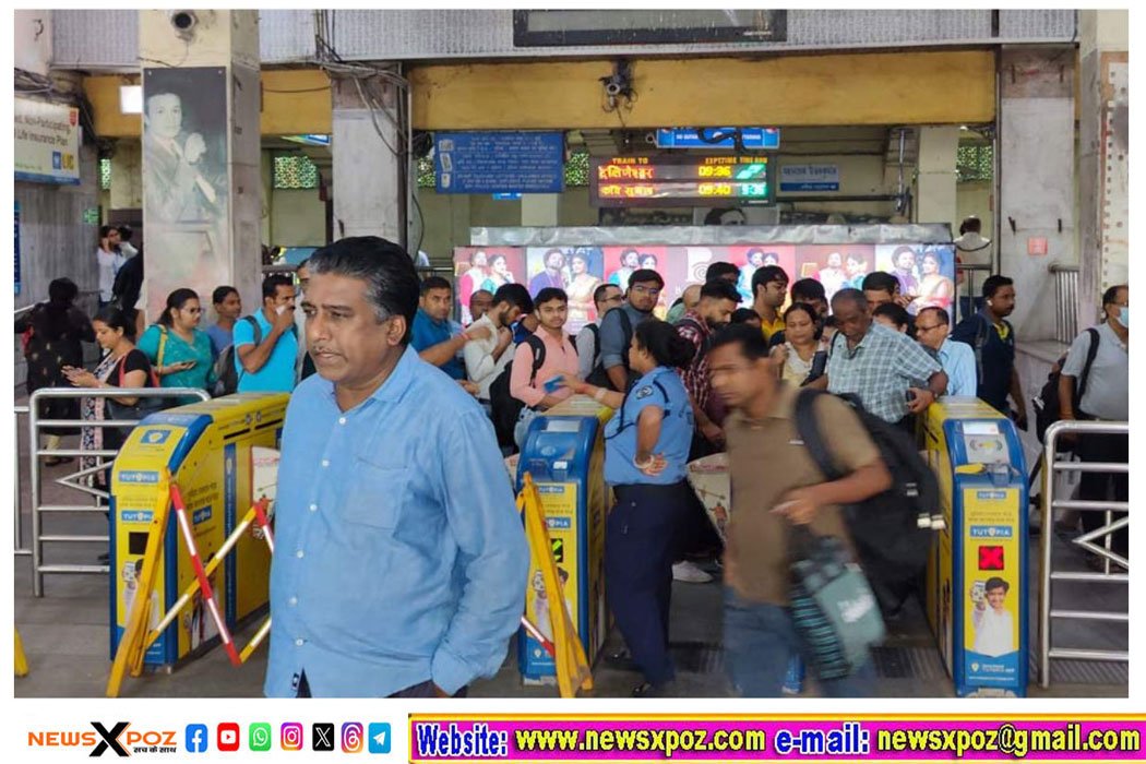 कोलकाता : यात्रियों के साथ रवीन्द्र सरोवर पर फंसी मेट्रो, सेवाएं बाधित