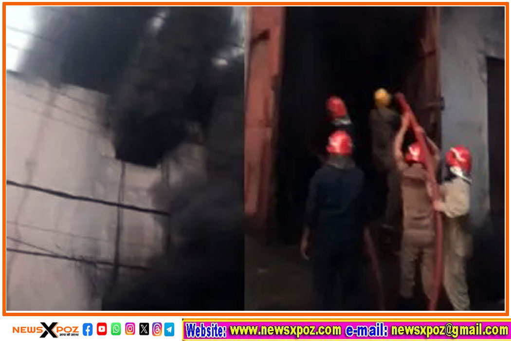 Delhi-Fire-building