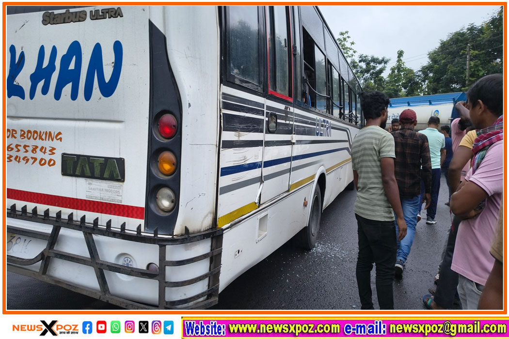 Dumka-Bus-truck