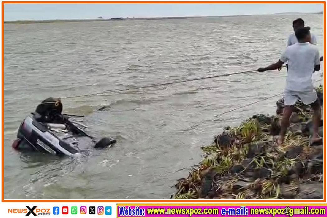 Pune-car-River