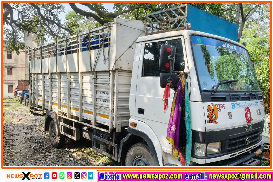झारखंड : हजारीबाग पुलिस की पशु तस्करी पर नकेल, 14 मवेशियों से लदे ट्रक को किया जब्त